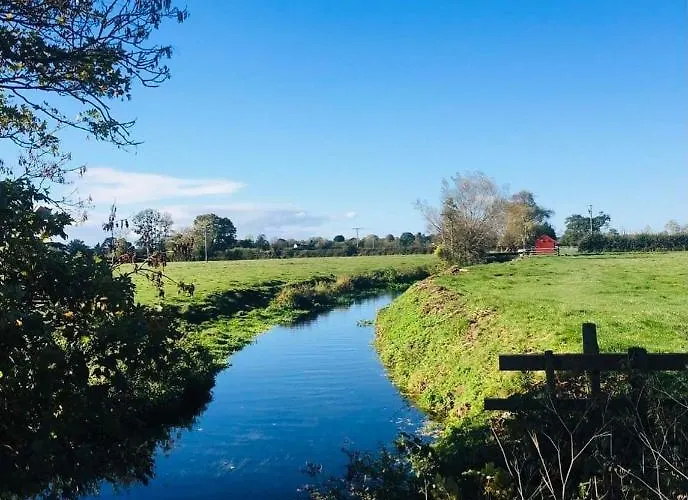 The Shepherd's Nest 山林小屋